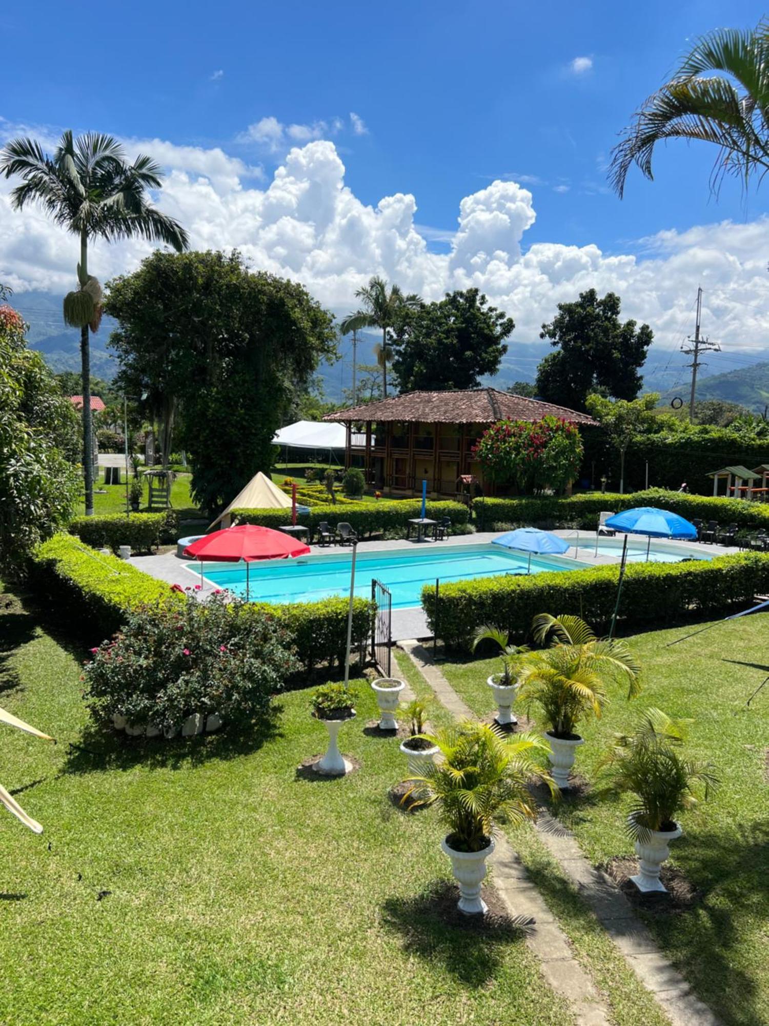 Villa Alejandra Del Quindio Calarcá 外观 照片